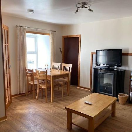 2 Bedroom House Overlooking Pierowall Bay, Westray Экстерьер фото